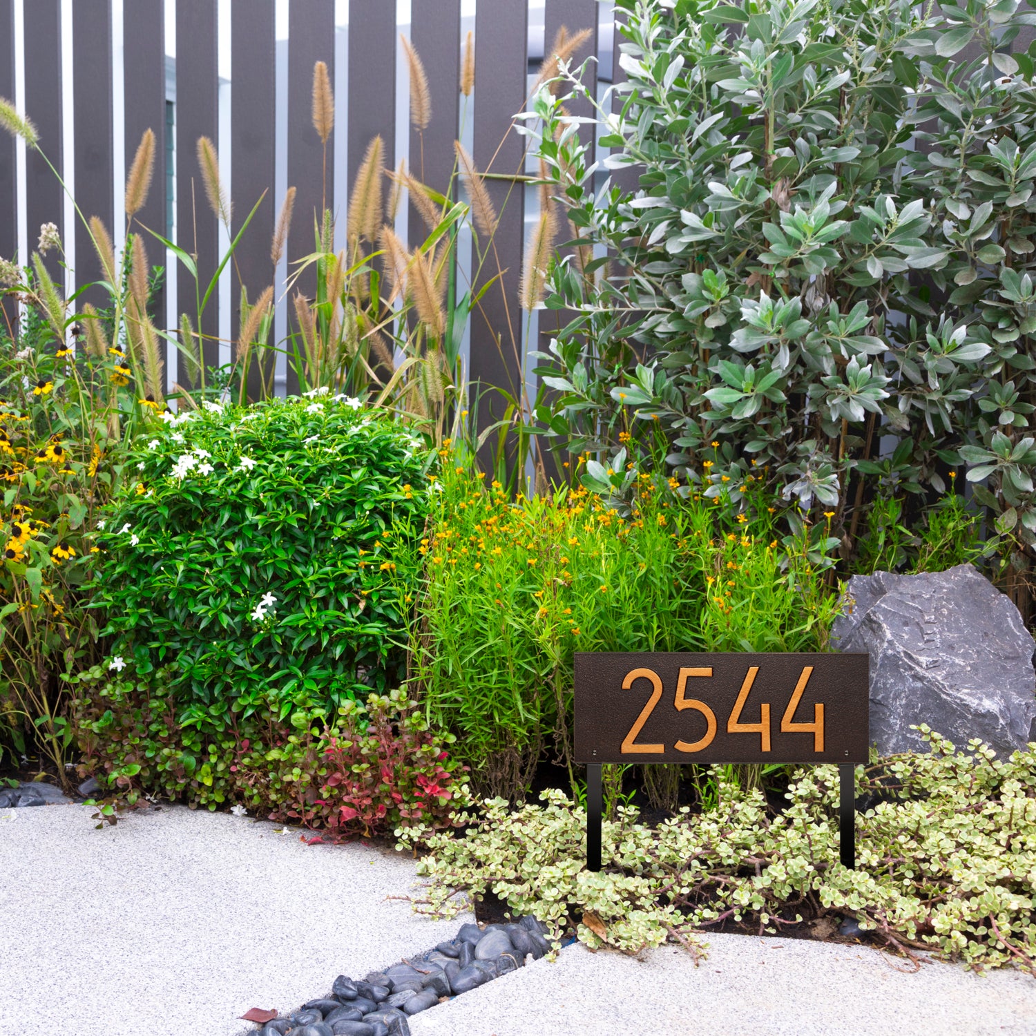 Mid-Century Modern Rectangle Plaque, Standard Lawn 1-line