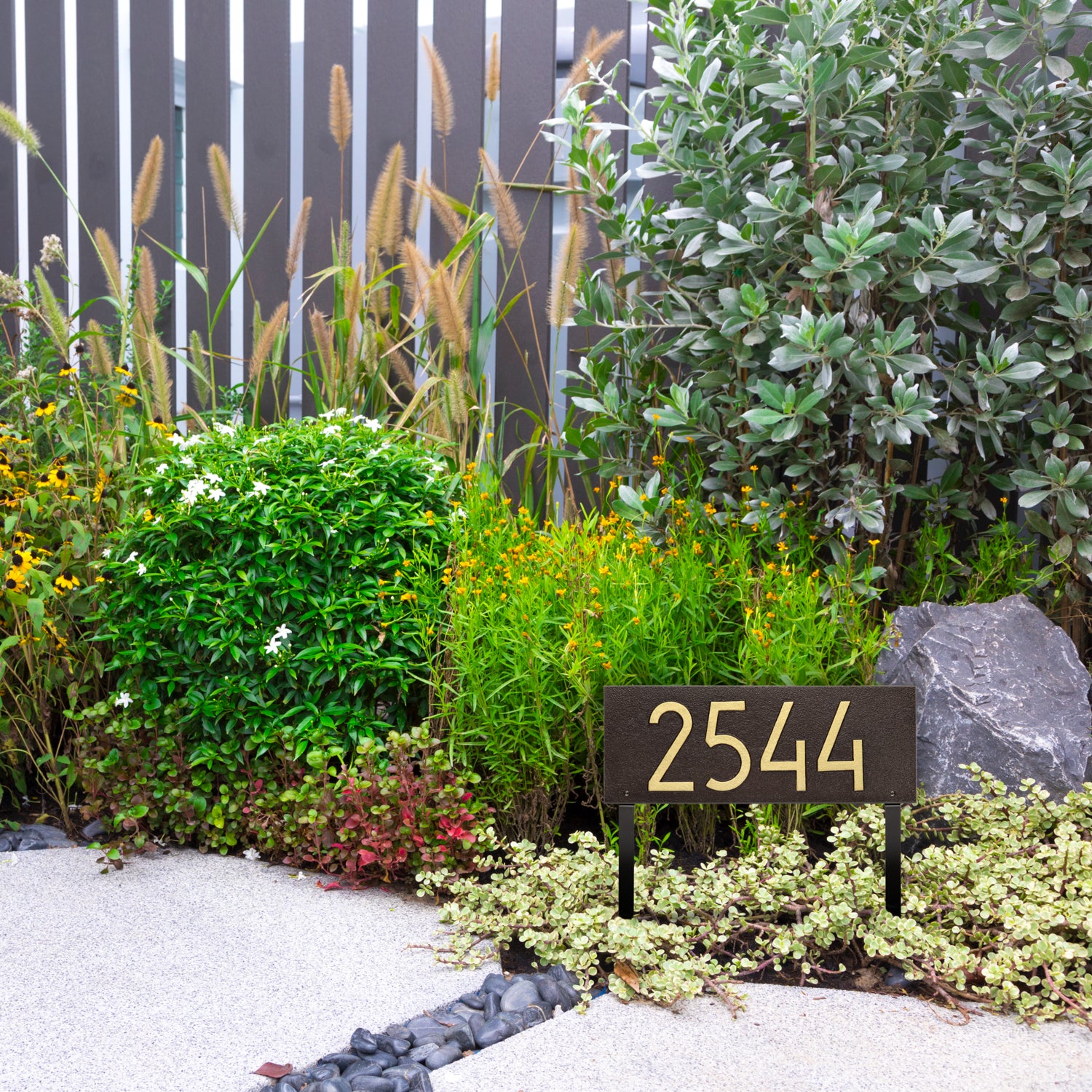 Mid-Century Modern Rectangle Plaque, Standard Lawn 1-line